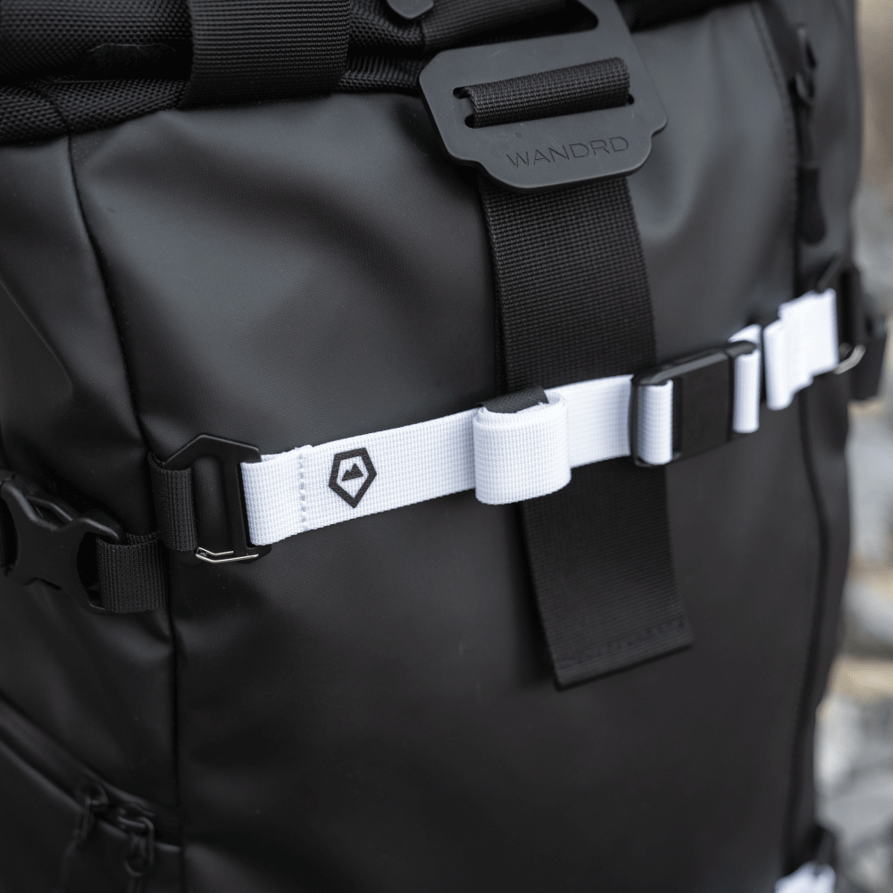 wandrd-tech-bag-premium-accessory-straps-cloudbreak-white-gurte image 2