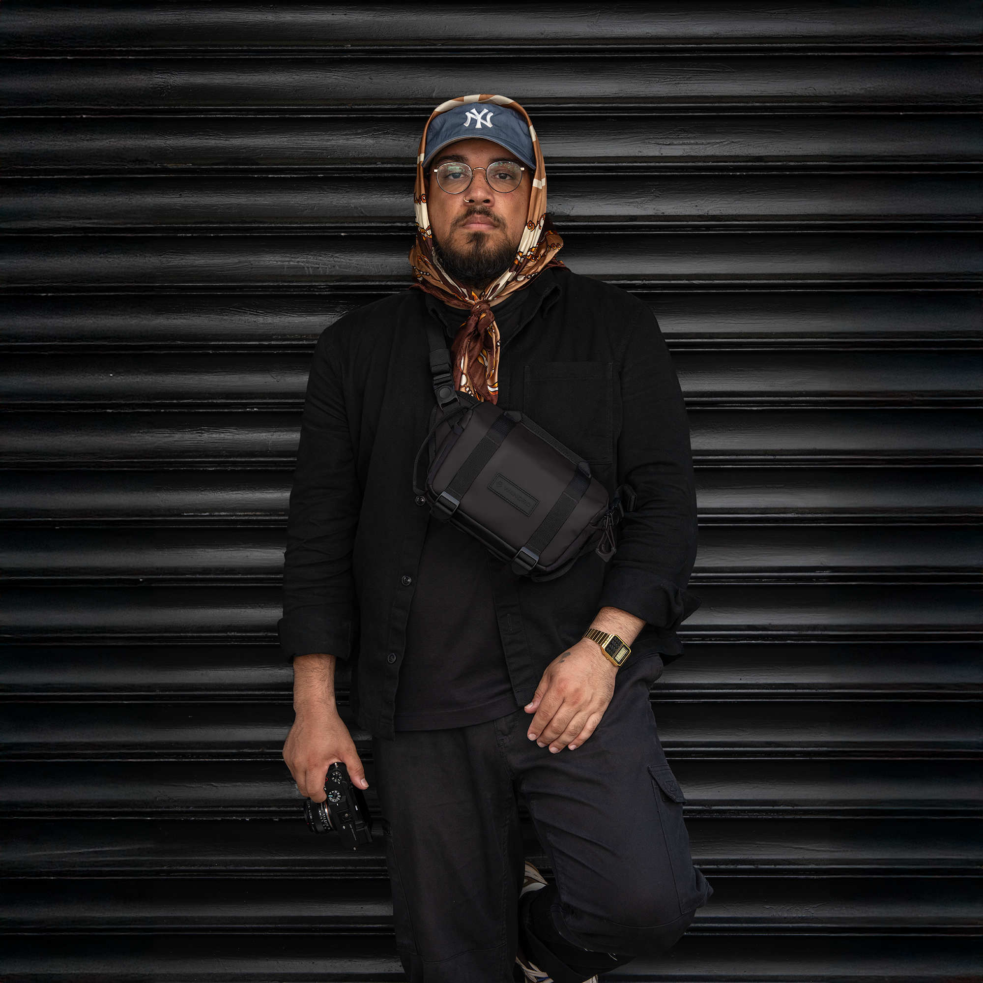wandrd-rogue-4l-sling-black-kompakte-umh-ngetasche-wetterfest image 8