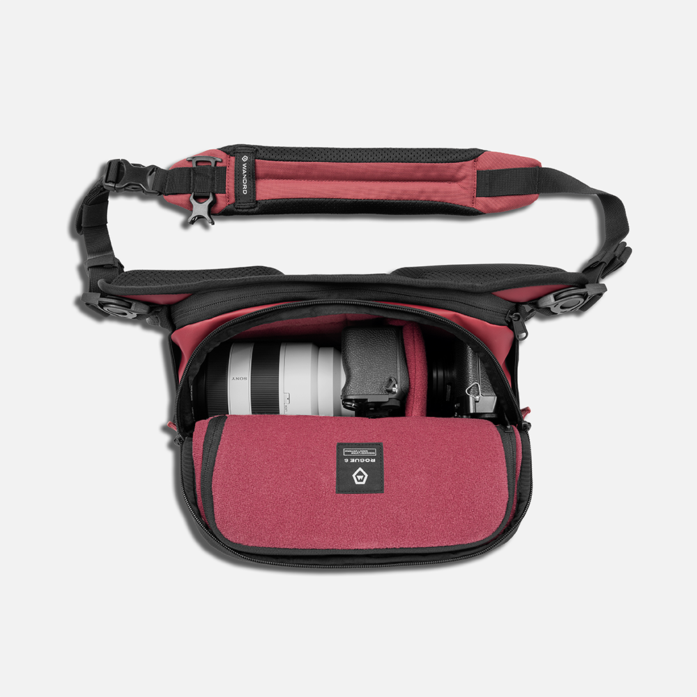 wandrd-rogue-6l-sling-crossbody-rhone-burgundy-16-laptop image 4