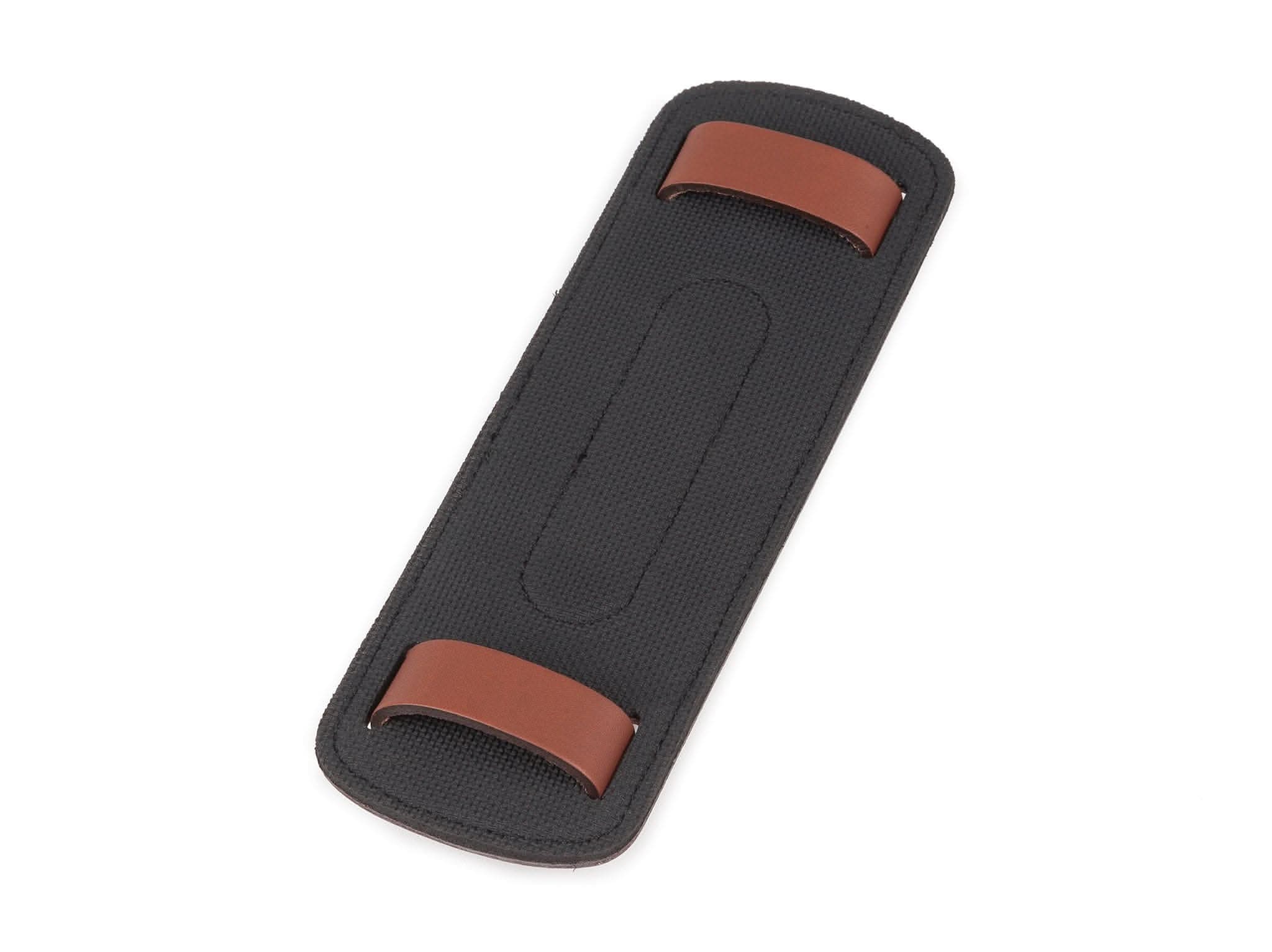 billingham-hadley-sp20-schulterpolster-tan-leder image 5