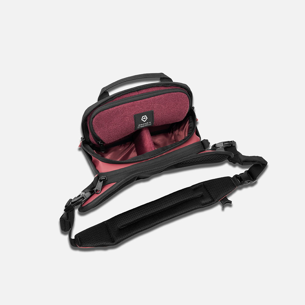 wandrd-rogue-4l-sling-v2-divider-rhone-burgundy image 2