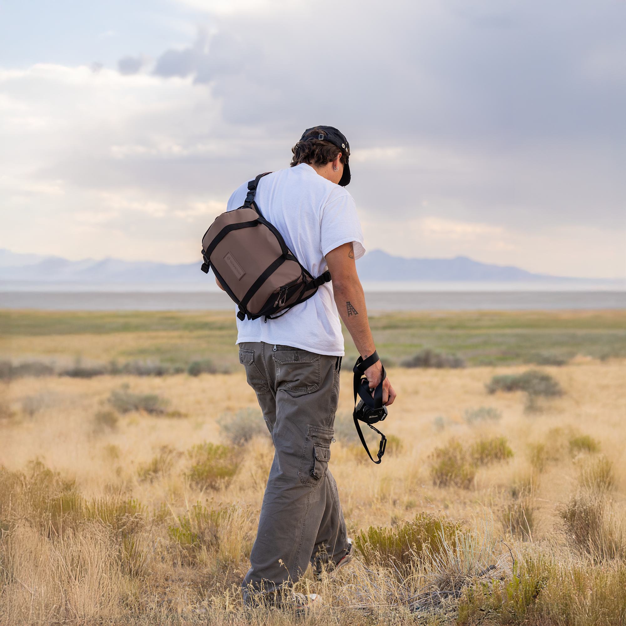 wandrd-rogue-9l-sling-umh-ngetasche-atacama-clay image 8