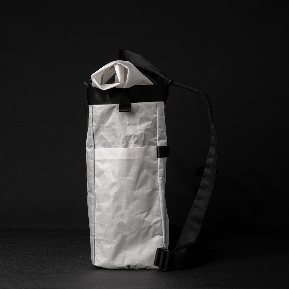 wandrd-carryall-h-o-e-tote-rucksack-limited-edition image 6