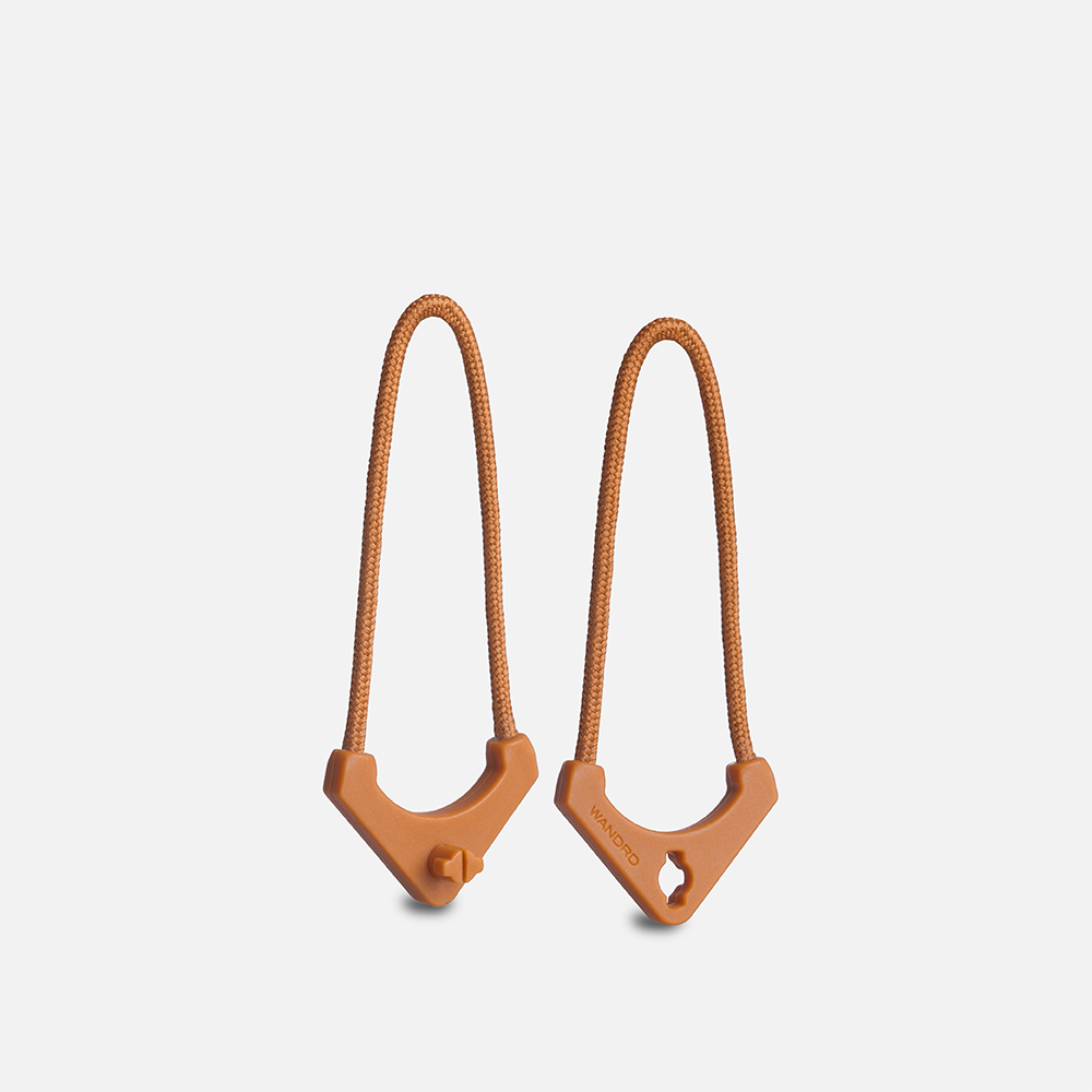wandrd-tech-bag-worryless-zipper-puller-sedona-orange image 2