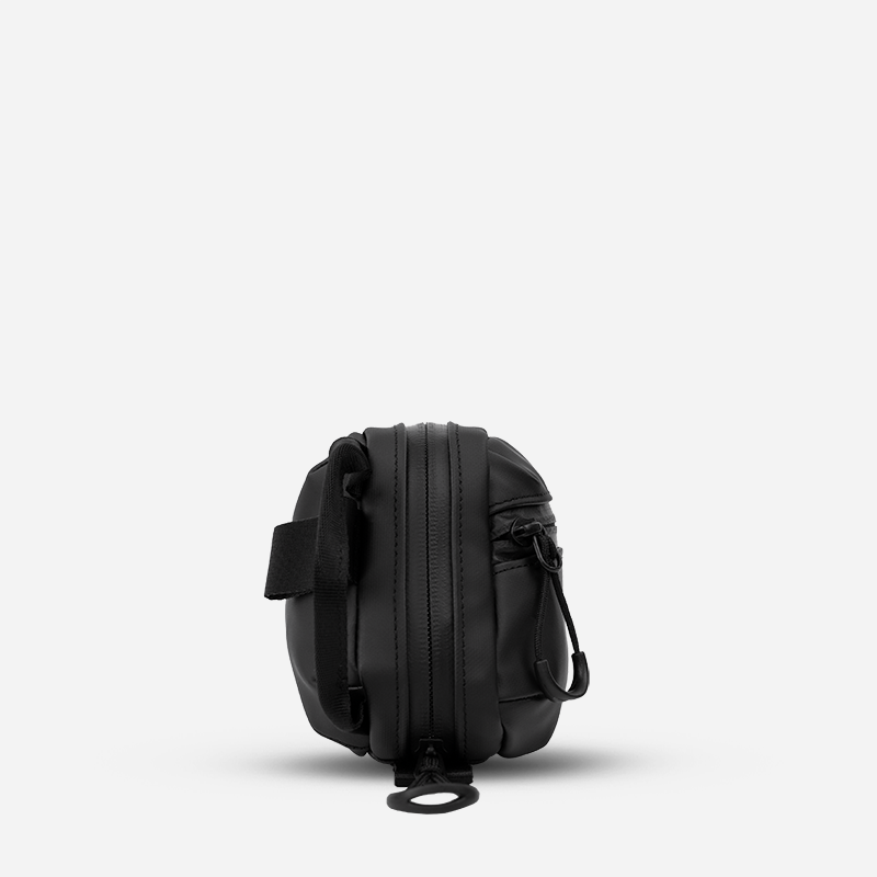 wandrd-tech-bag-medium-tech-organizer-schwarz-wetterfest image 3