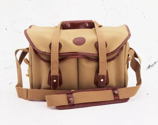 billingham-metro-tura-reisetasche-khaki-braun-canvas-sammler image 1