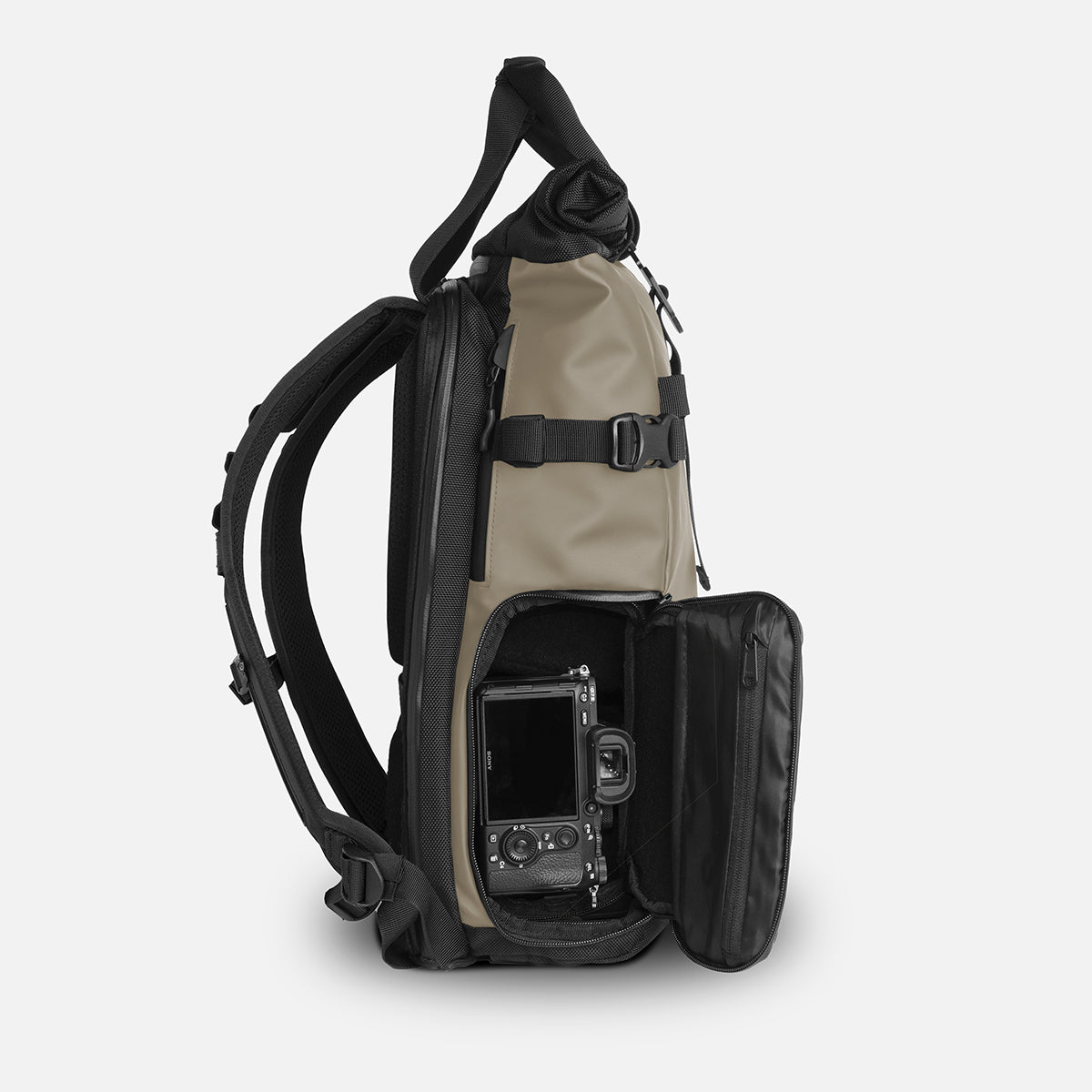 wandrd-prvke-21l-v3-rucksack-yuma-tan-21-liter-laptop image 7