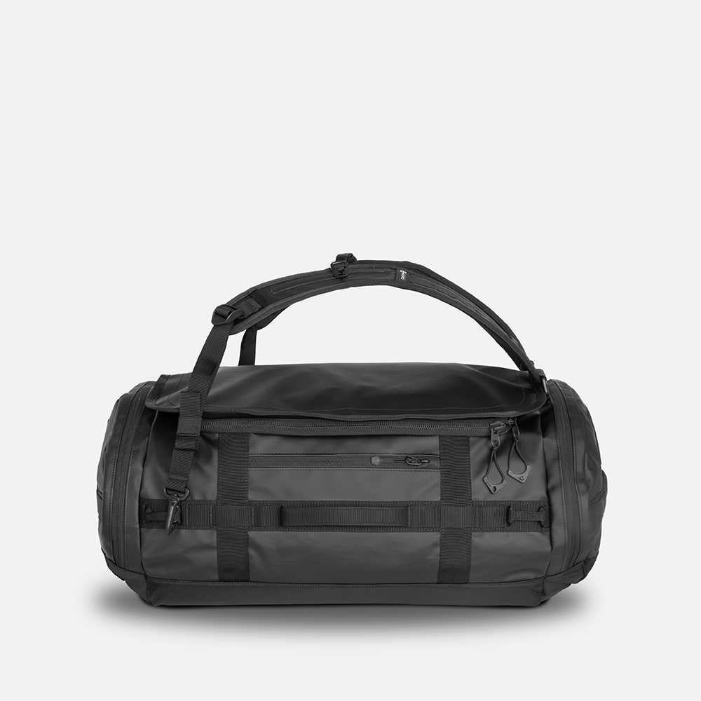 wandrd-carryall-duffel-30l-reisetasche-black-rucksack image 7