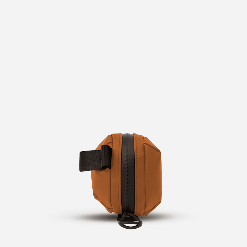 wandrd-tech-bag-small-techniktasche-sedona-orange-wetterfest image 3