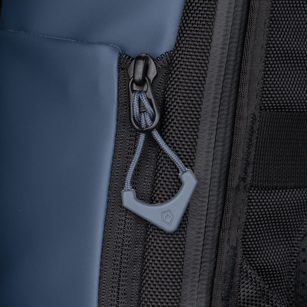 wandrd-tech-bag-zipper-pullers-rei-verschlussanh-nger-aegean-blue image 4