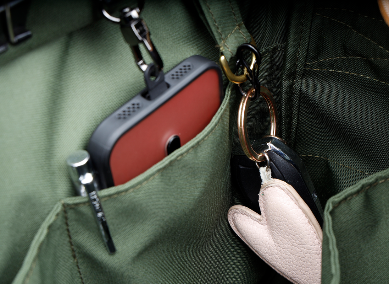 billingham-take-key-grip-handtasche-schwarz-fibrenyte image 7