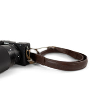 compagnon-the-strap-kameragurt-leder-22-mm-schmal-verstellbar-2 image 4
