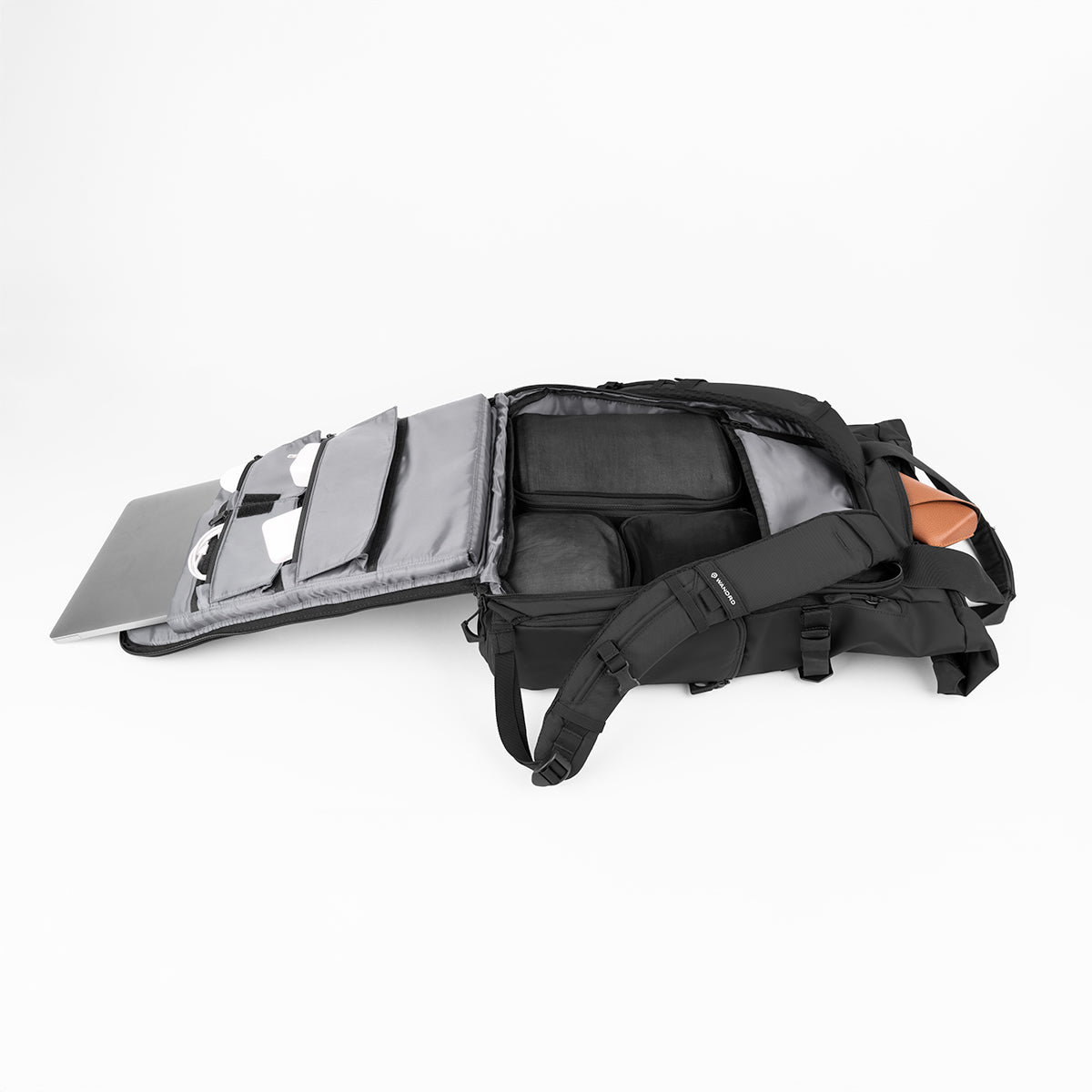 wandrd-prvke-31l-fotorucksack-schwarz-rolltop-laptop image 3