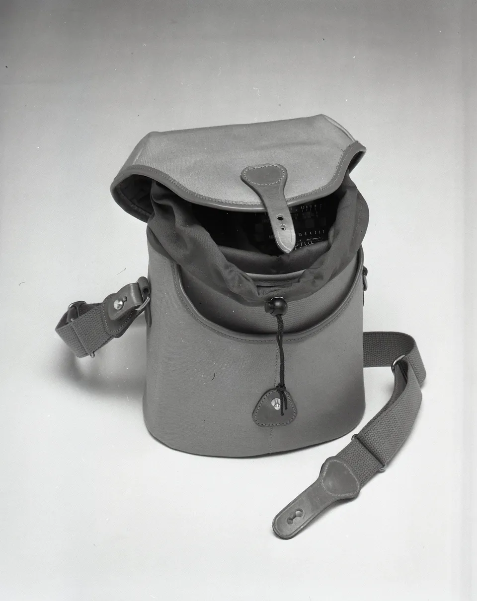 billingham-fstop-115-kamera-pouch-khaki-vintage image 1