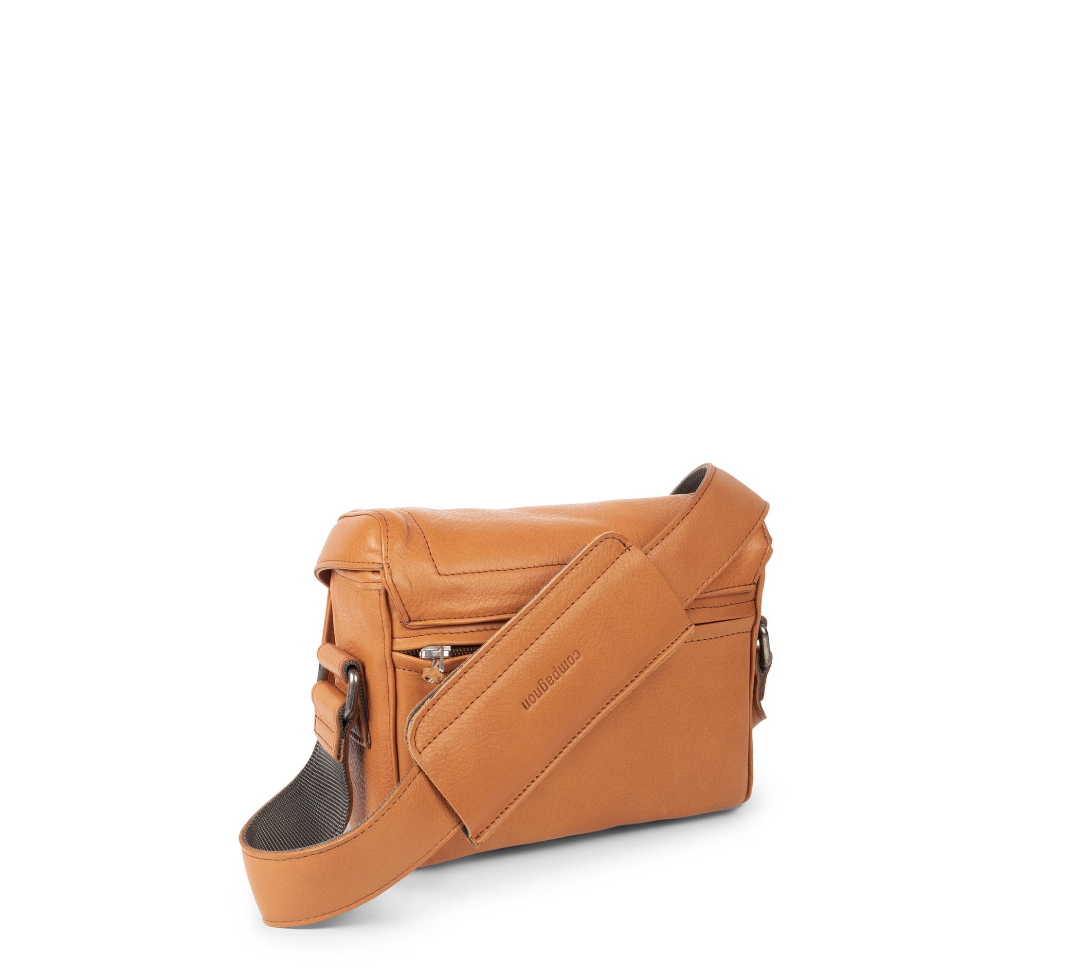 compagnon-heritage-nano-messenger-gen-iii-kameratasche-leder-2 image 7
