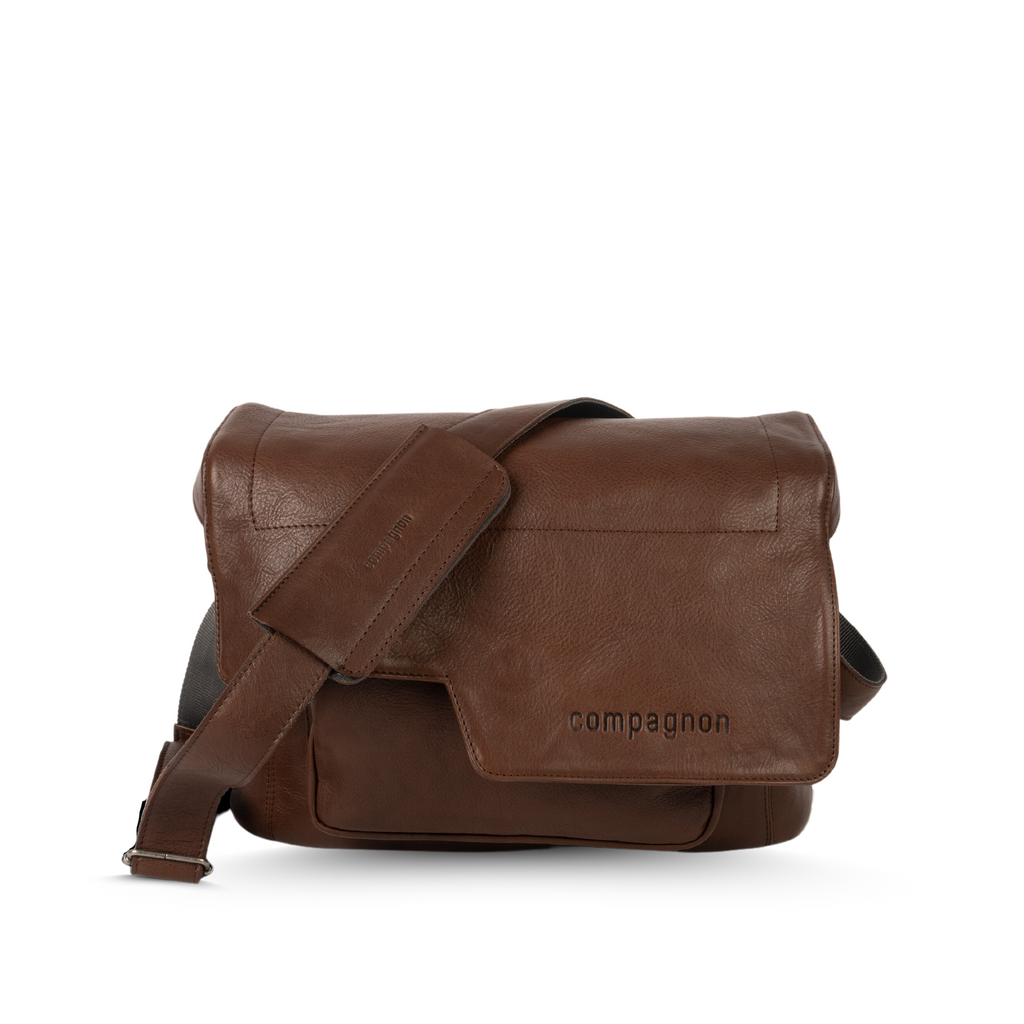 compagnon-heritage-line-medium-messenger-gen-iii-kameratasche-cognac image 1