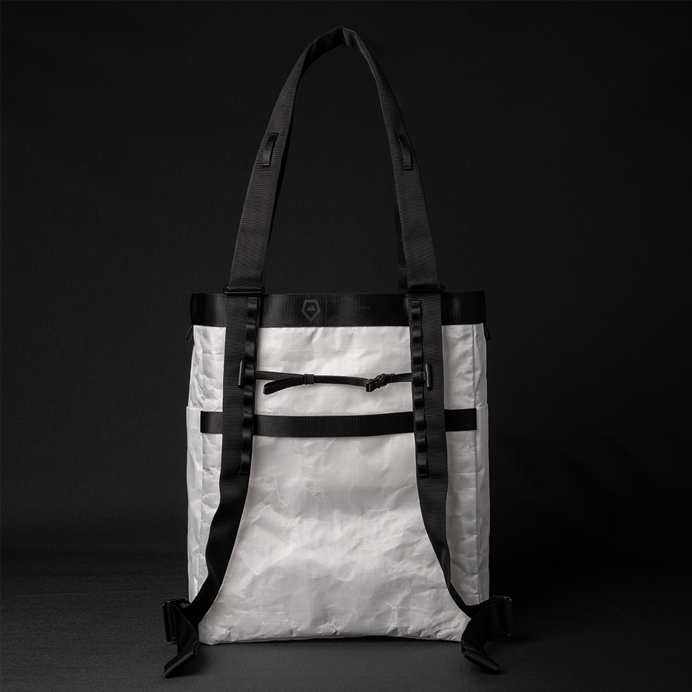 wandrd-carryall-h-o-e-tote-rucksack-limited-edition image 3