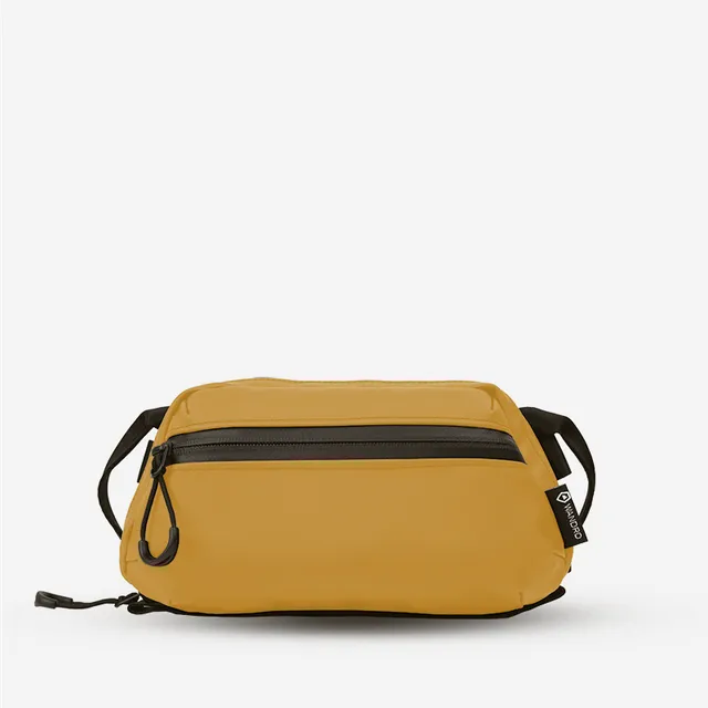 wandrd-tech-bag-medium-techniktasche-dallol-yellow-wetterfest image 1