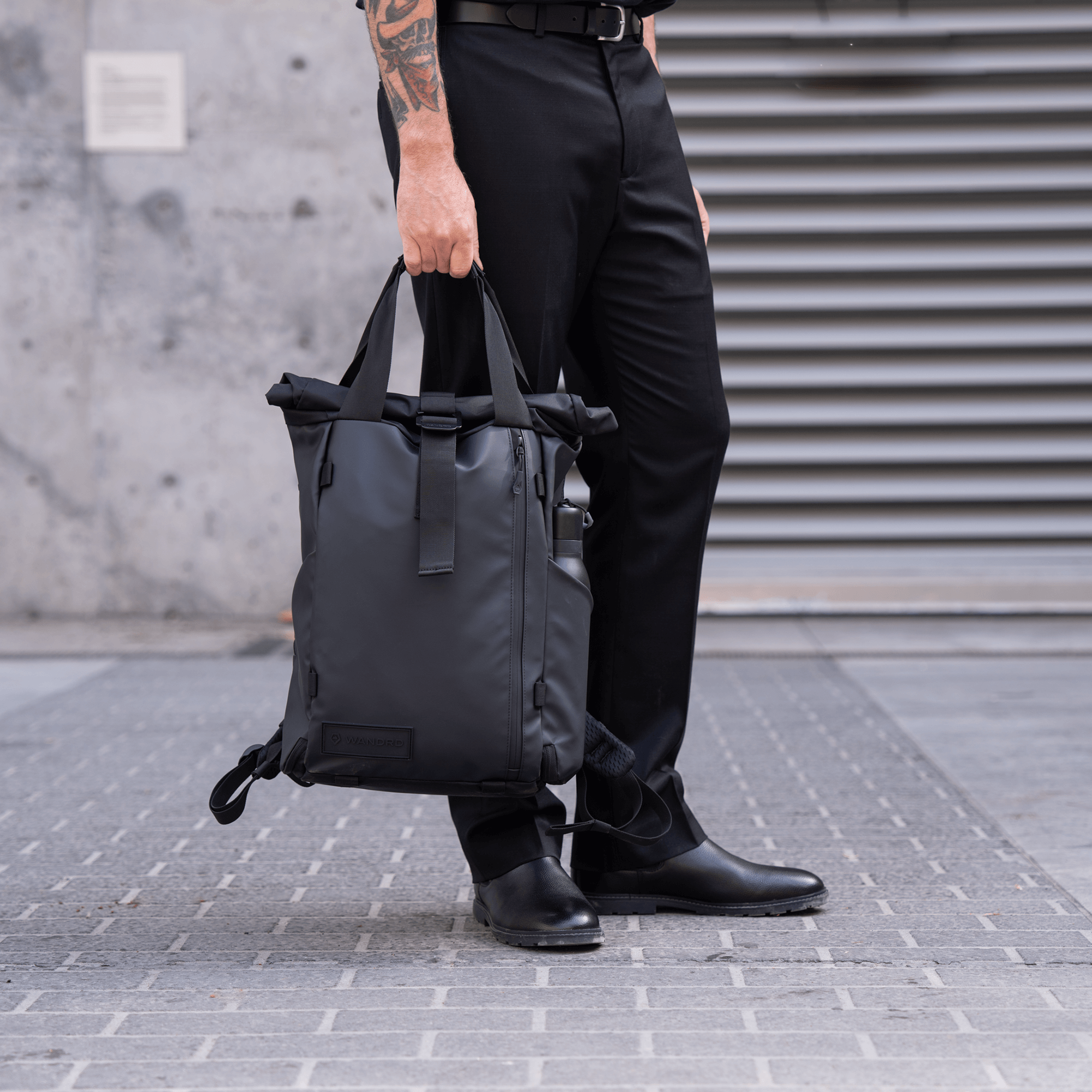 wandrd-prvke-edc-rucksack-schwarz-15-16-laptop-rolltop image 7