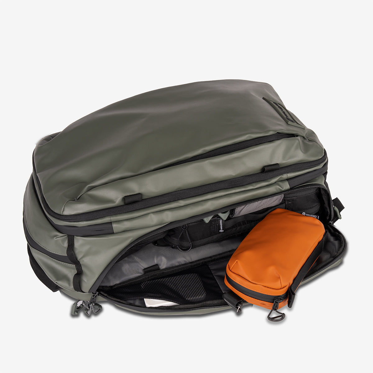 wandrd-transit-travel-backpack-35l-rucksack-wasatch-green image 6