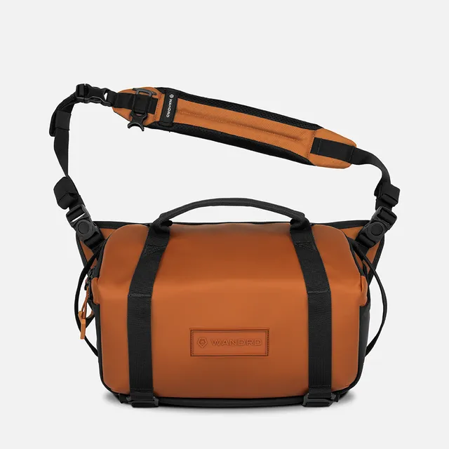 wandrd-rogue-9l-sling-sedona-orange-wetterfest-mit-laptopfach image 1