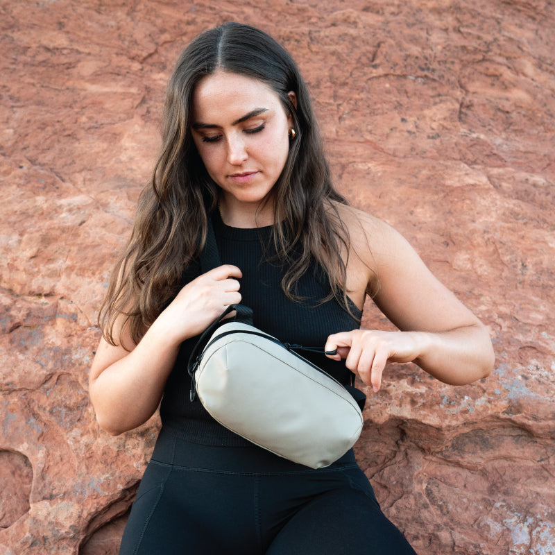 wandrd-d1-fanny-pack-bauchtasche-yuma-tan-crossbody image 4