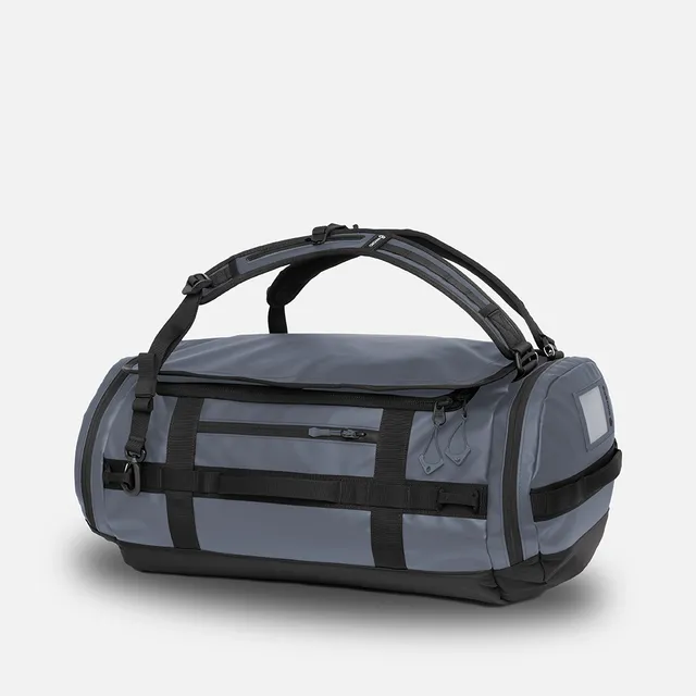 wandrd-carryall-30l-duffel-reisetasche-aegean-blue image 1