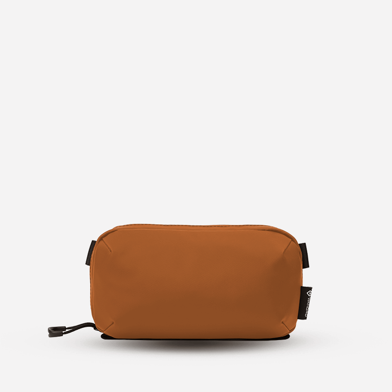 wandrd-tech-bag-small-techniktasche-sedona-orange-wetterfest image 1