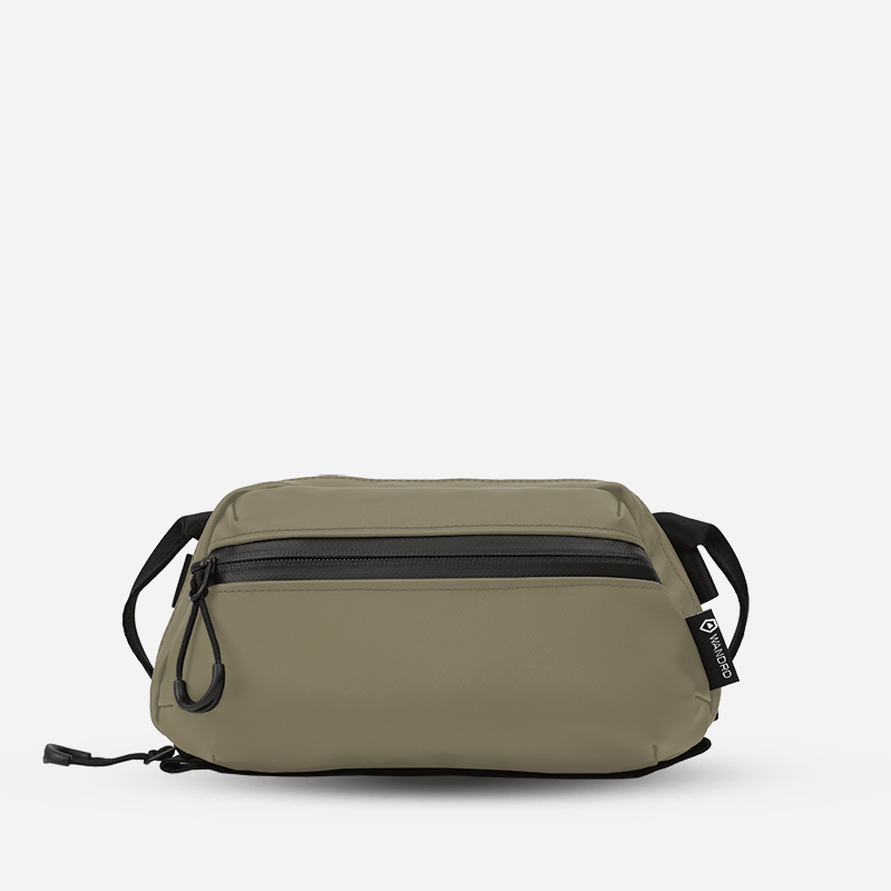 wandrd-tech-bag-medium-kabeltasche-yuma-tan-wetterfest image 1