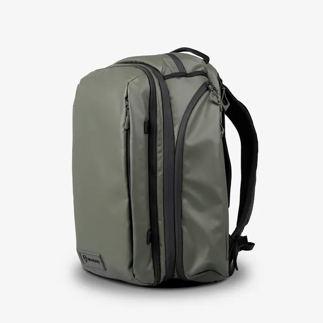 wandrd-transit-45l-reiserucksack-wasatch-green-carry-on image 1