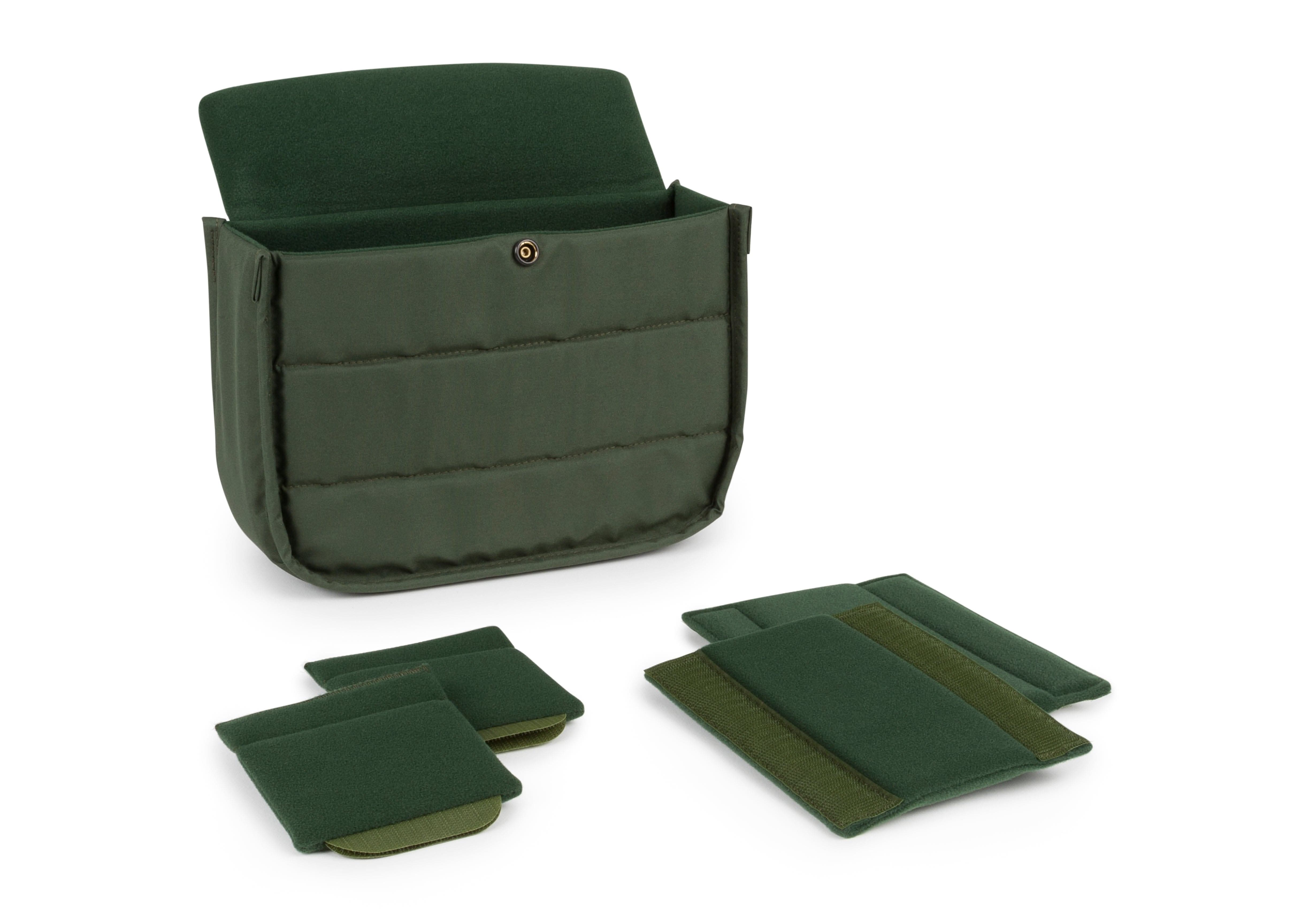 billingham-hadley-small-kameratasche-canvas-tan-schwarz image 7